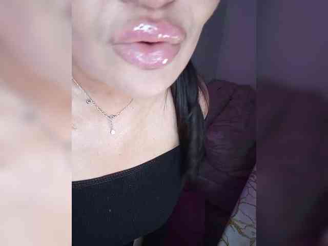 Brunetochkaaa webcam