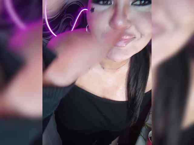 Brunetochkaaa webcam