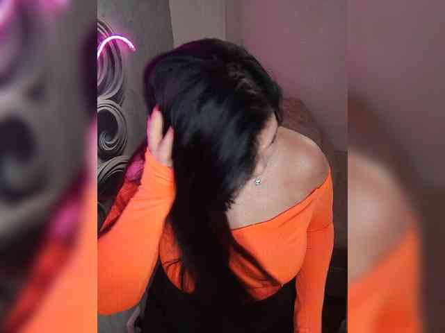 Brunetochkaaa webcam