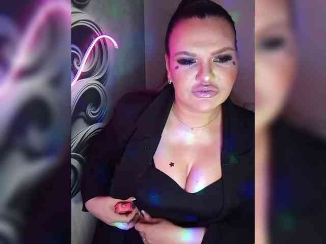 Brunetochkaaa webcam