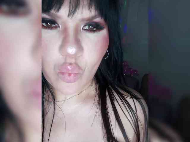 Brunetochkaaa webcam