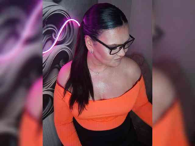 Brunetochkaaa webcam