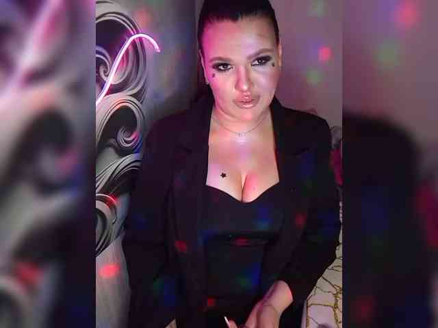 Brunetochkaaa webcam