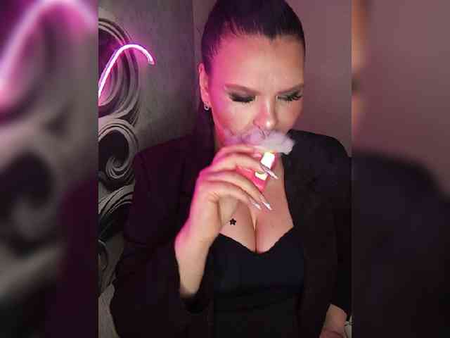 Brunetochkaaa webcam