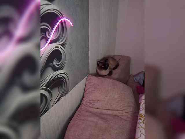 Brunetochkaaa webcam