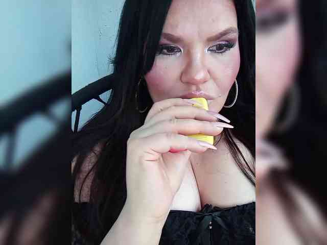 Brunetochkaaa webcam