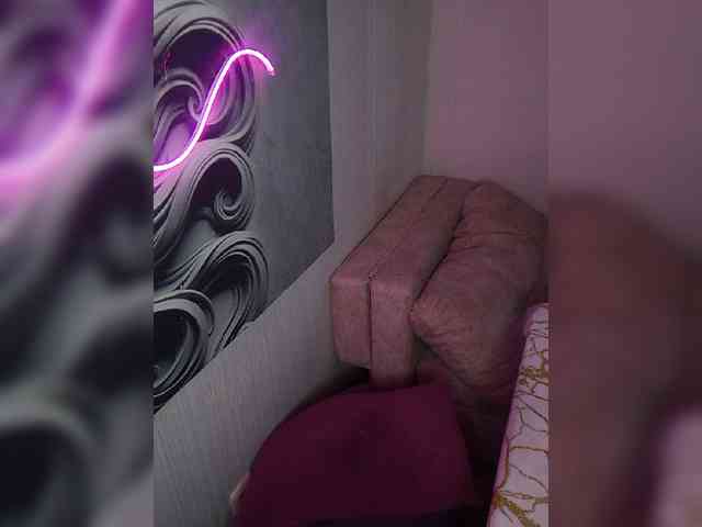 Brunetochkaaa webcam