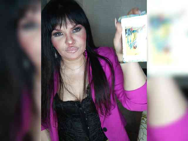 Brunetochkaaa webcam