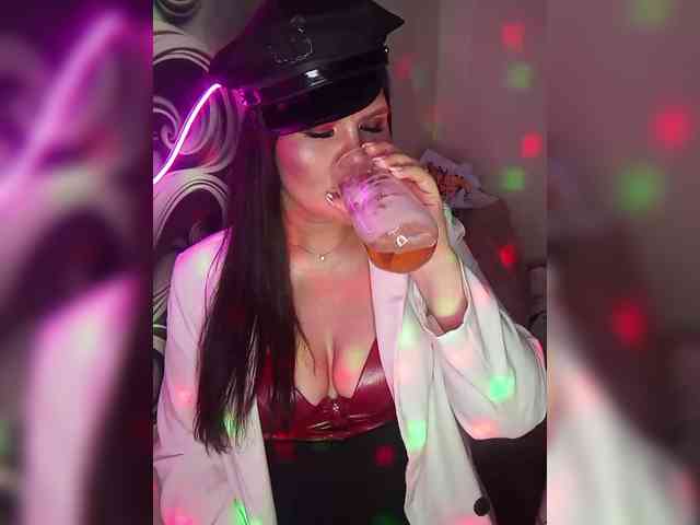 Brunetochkaaa webcam