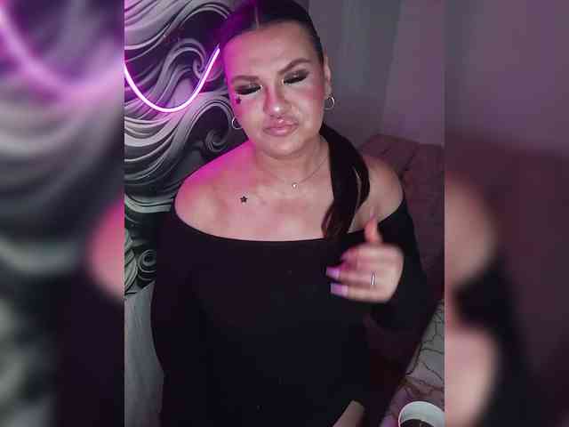Brunetochkaaa webcam