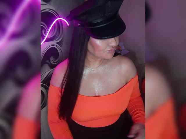 Brunetochkaaa webcam