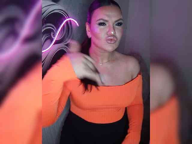 Brunetochkaaa webcam