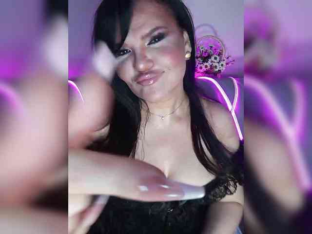 Brunetochkaaa webcam