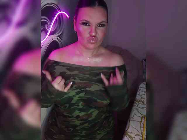 Brunetochkaaa webcam
