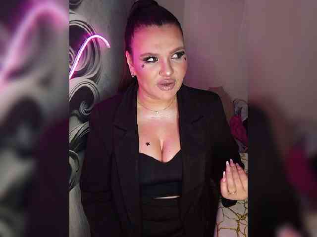 Brunetochkaaa webcam