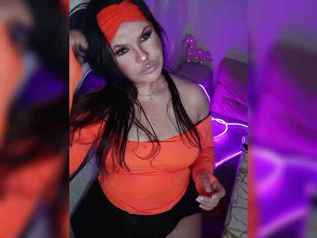 Brunetochkaaa webcam