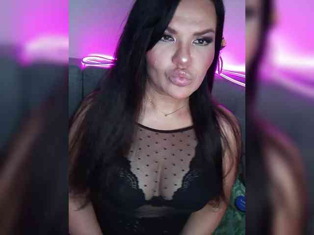 Brunetochkaaa webcam