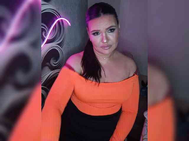 Brunetochkaaa webcam