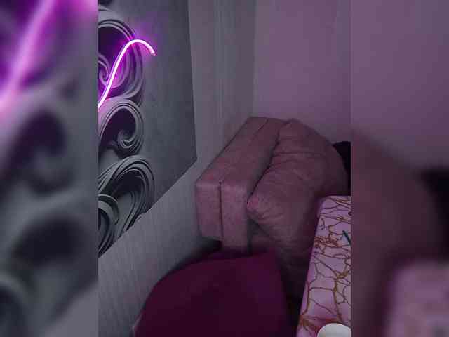 Brunetochkaaa webcam