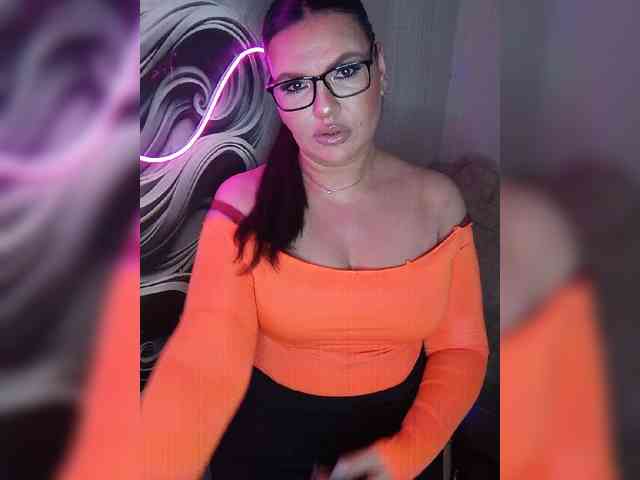 Brunetochkaaa webcam