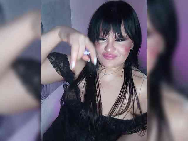 Brunetochkaaa webcam