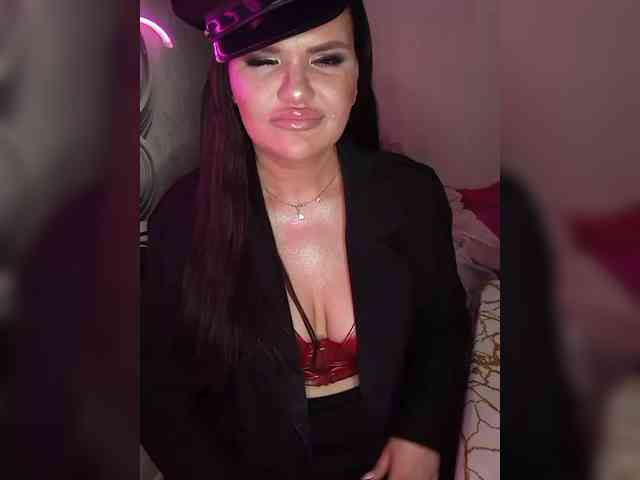 Brunetochkaaa webcam