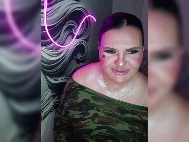Brunetochkaaa webcam