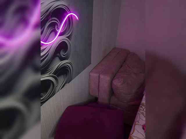 Brunetochkaaa webcam