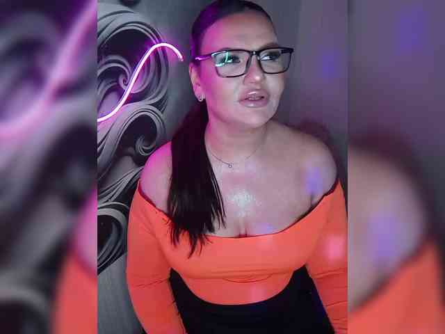 Brunetochkaaa webcam