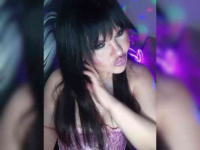 Brunetochkaaa webcam