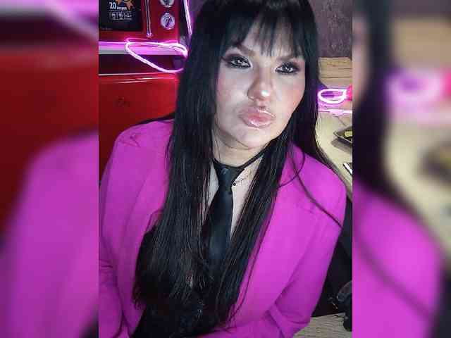 Brunetochkaaa webcam