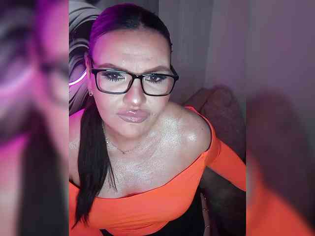 Brunetochkaaa webcam