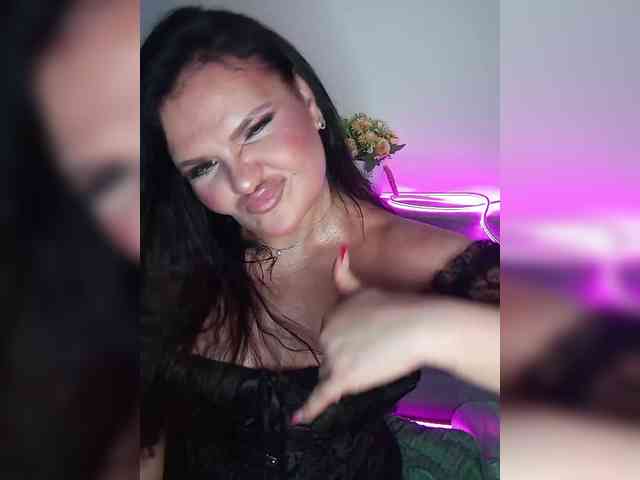 Brunetochkaaa webcam