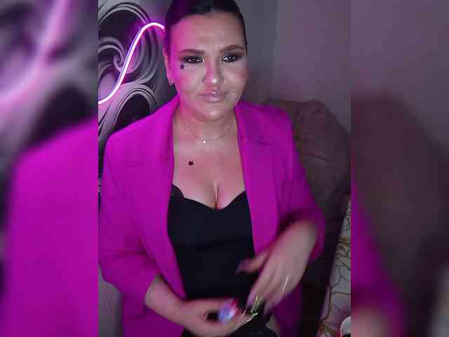 Brunetochkaaa webcam