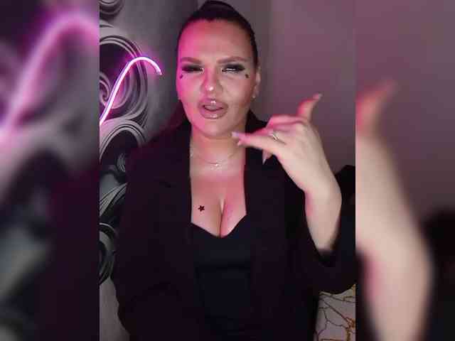 Brunetochkaaa webcam