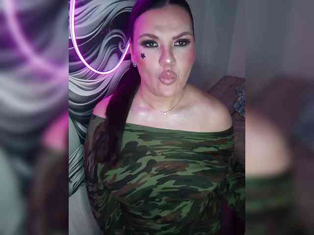 Brunetochkaaa webcam