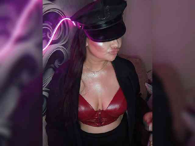 Brunetochkaaa webcam