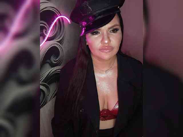 Brunetochkaaa webcam