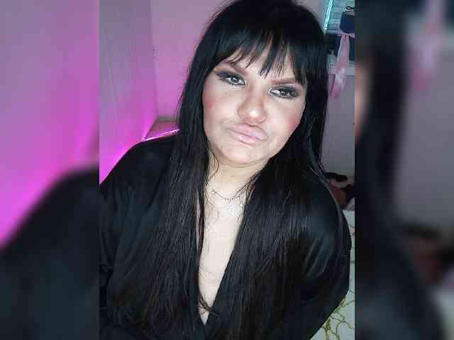 Brunetochkaaa webcam