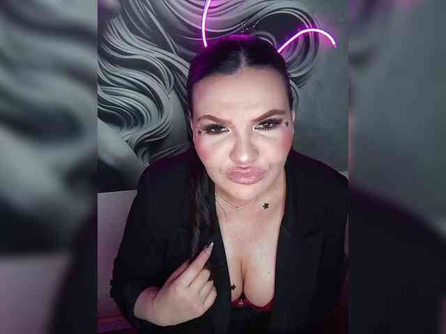 Brunetochkaaa webcam