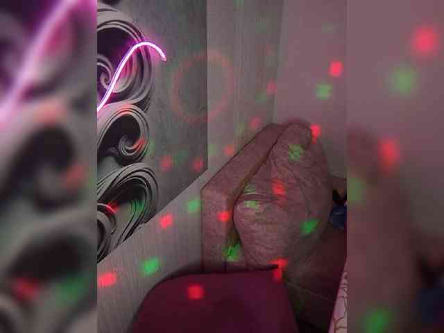 Brunetochkaaa webcam