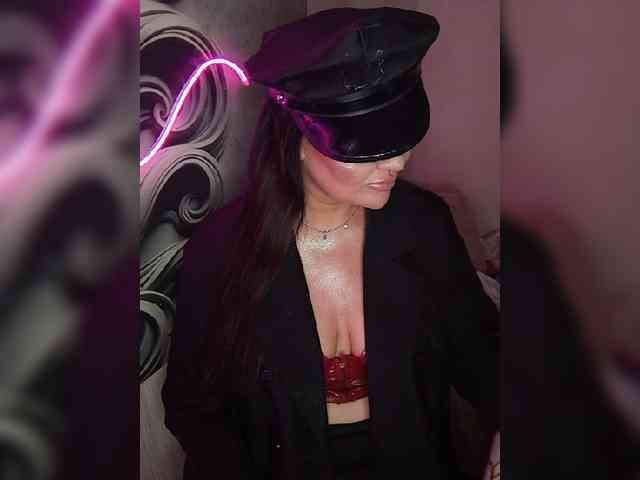 Brunetochkaaa webcam