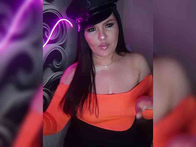 Brunetochkaaa webcam