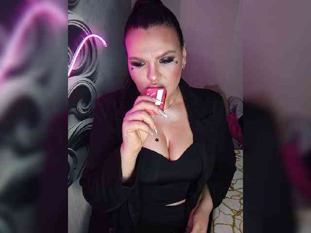 Brunetochkaaa webcam