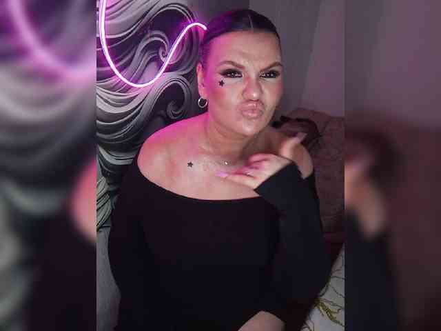 Brunetochkaaa webcam