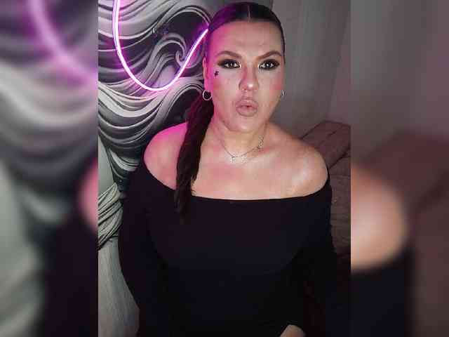 Brunetochkaaa webcam