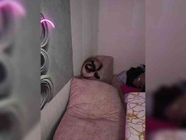 Brunetochkaaa webcam