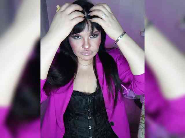 Brunetochkaaa Live Webcam on BongaCams