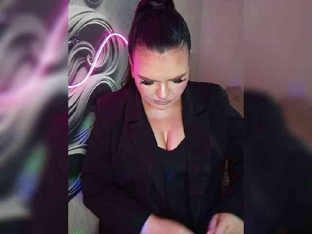 Brunetochkaaa webcam