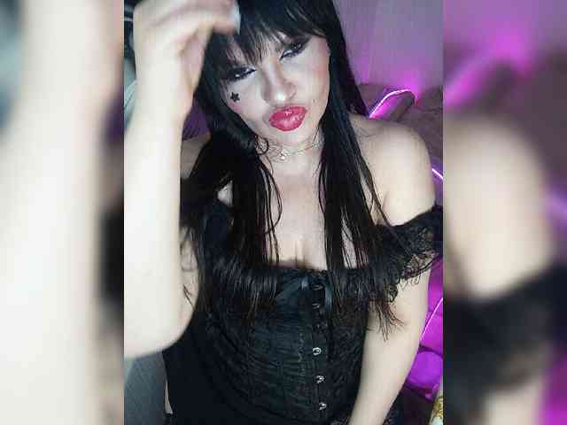 Brunetochkaaa webcam